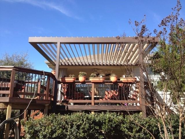 Equinox Louvered Roof